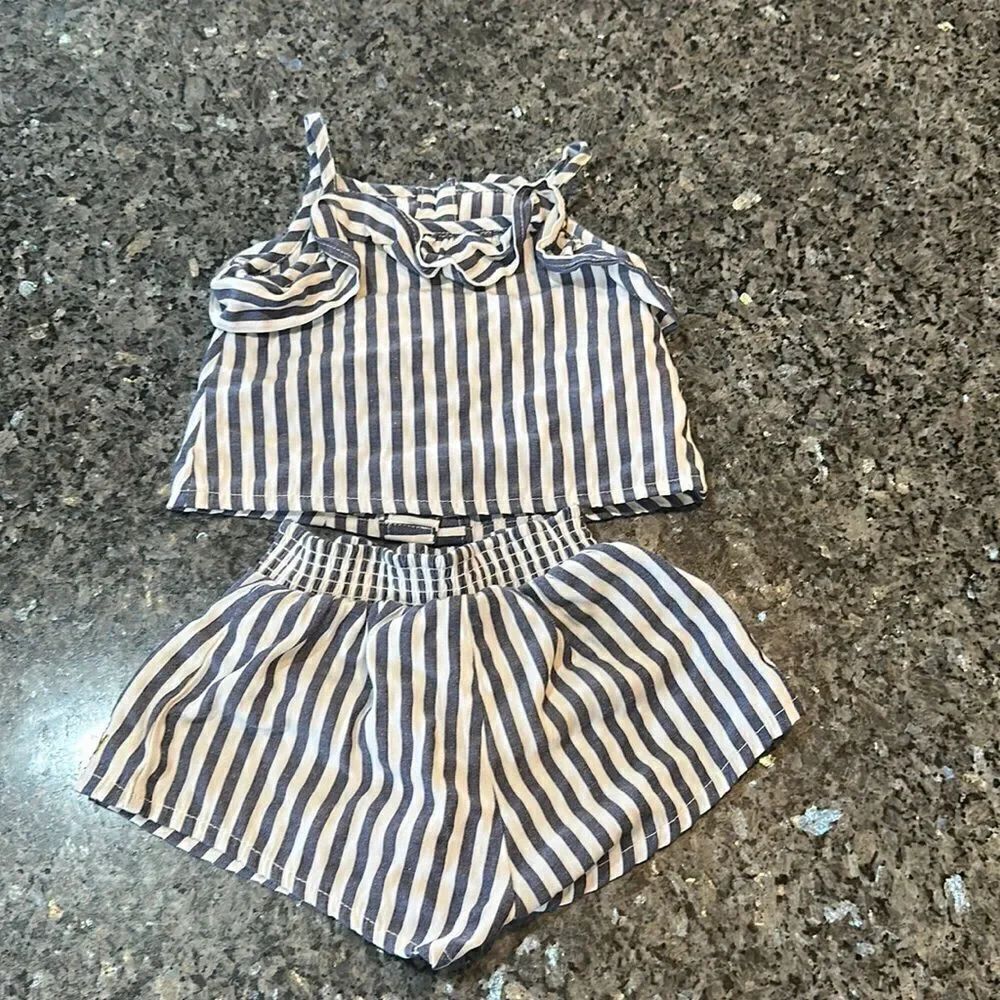 Juicy Couture outfit 12 mos (3900A)